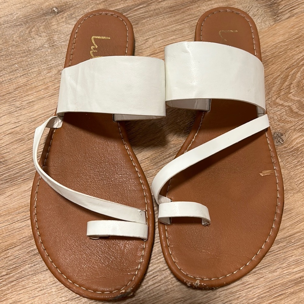 Lulu’s White Sandles